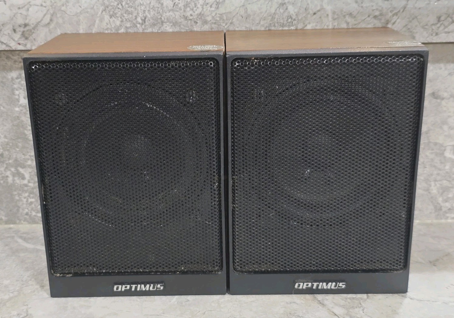 Vintage Radio Shack Optimus Speakers XTS 25 Nice Condition