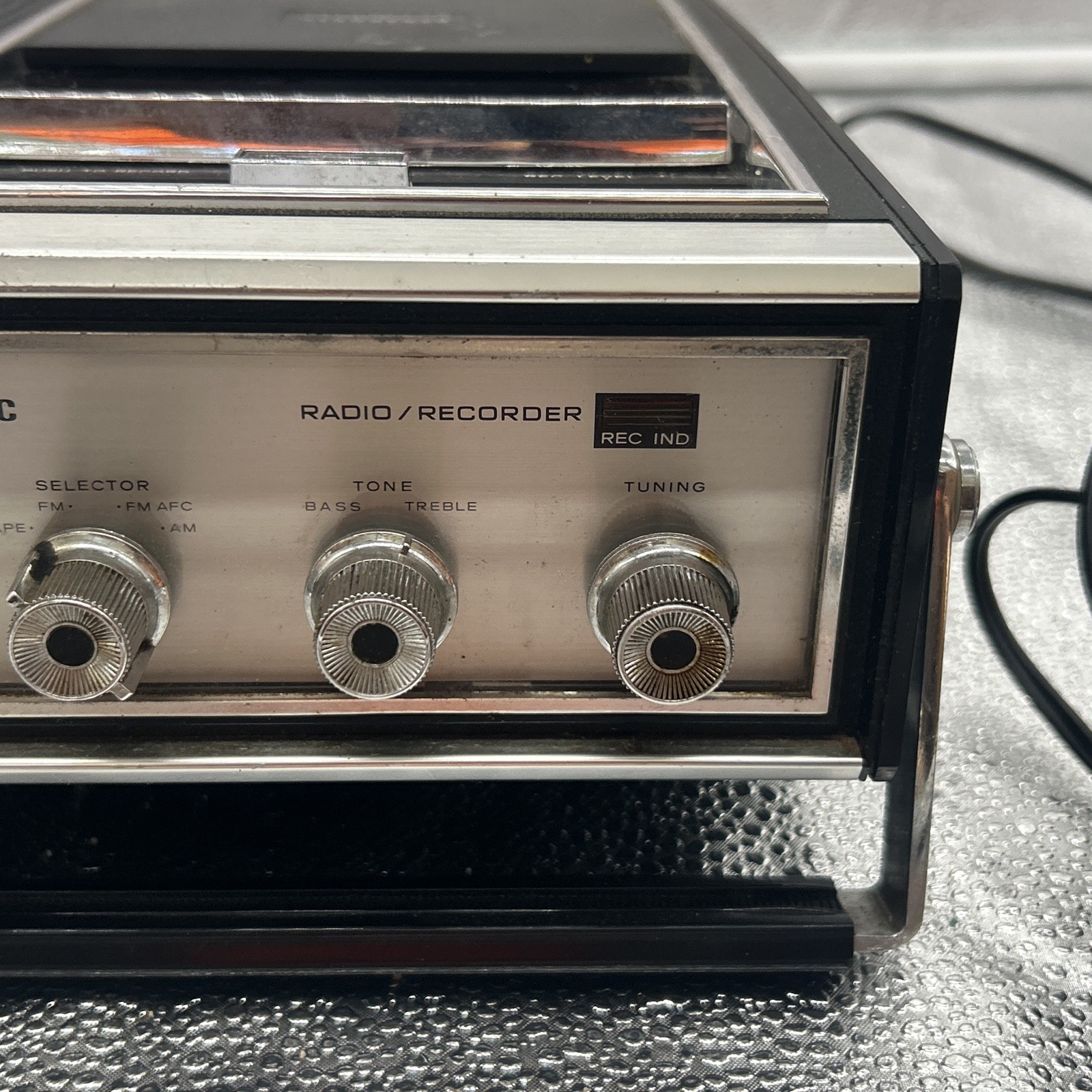 Vintage Panasonic Radio/Recorder Retro RF-7270 AM/FM Cassette Player (FOR PARTS)