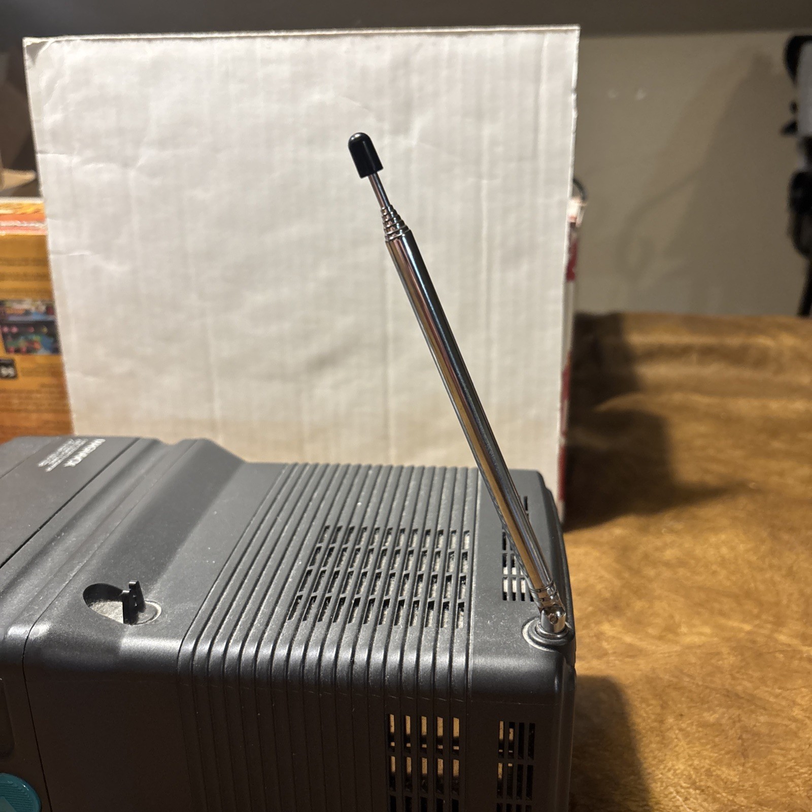 🔥Vintage Magnavox RD0510 C101 5 Inch Portable TV Color Works! w/Power Cord. 📺