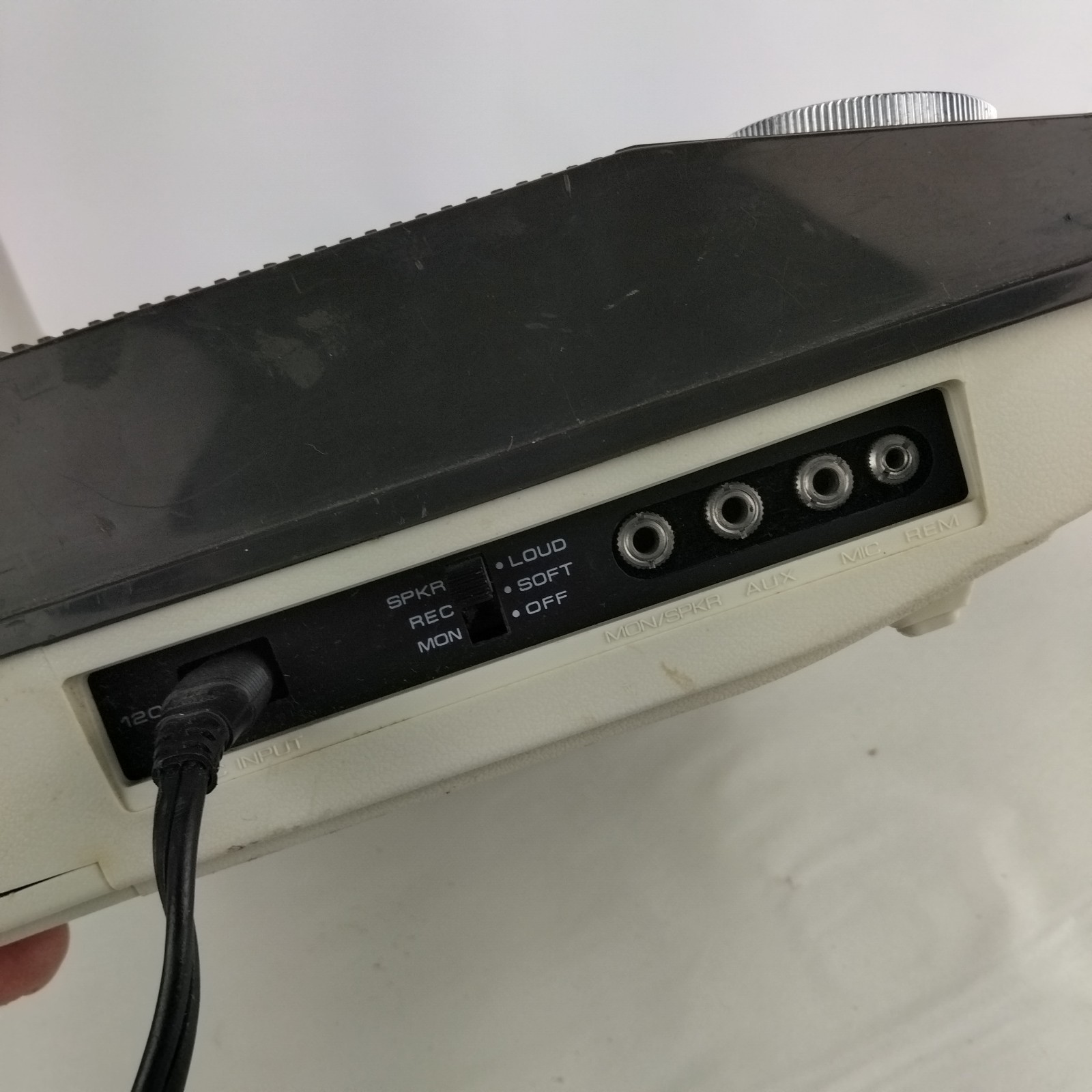 Vintage 1970s Craig 2607 Portable Cassette Player For Parts Repair Radio Works