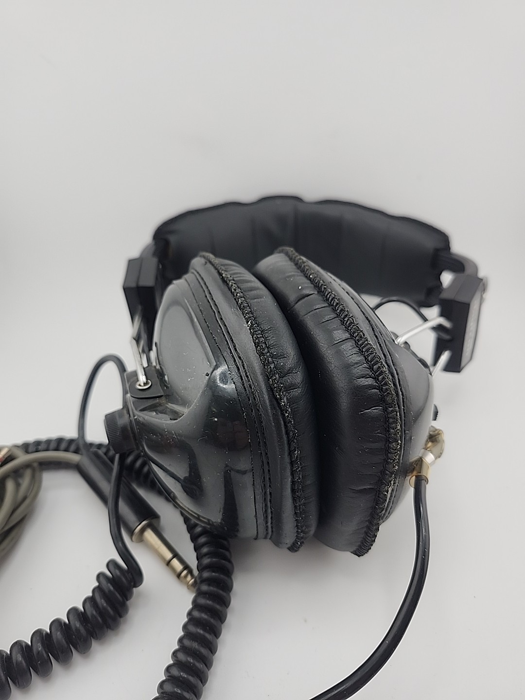 Vintage 1970’s Daytron HP-200 stereo headphones w/ 2 Different Jacks
