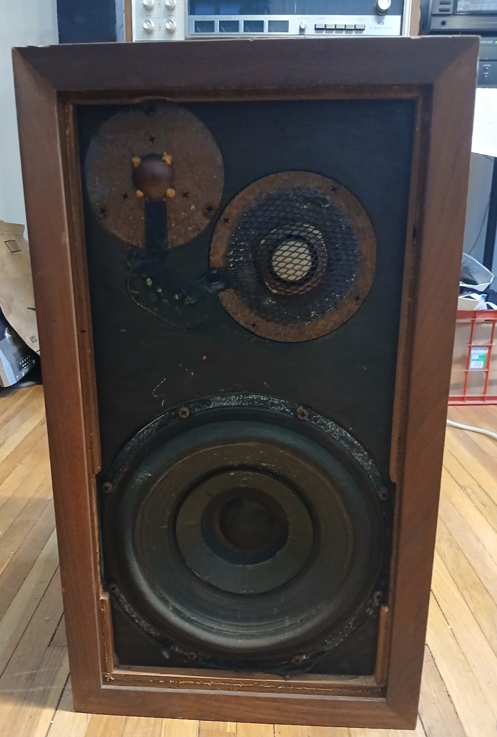 One Vintage-ar-3 Speaker-Original unmolested cond-Tested-See Video