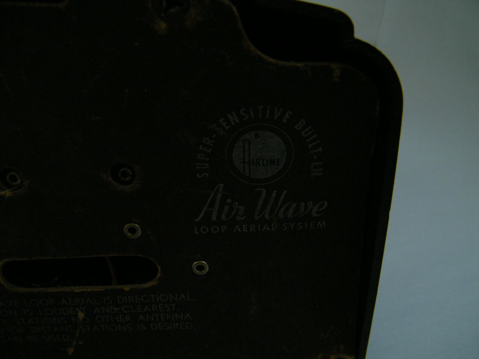 AIRLINE AIR WAVE LOOP AERIAL SYSTEM SUPER-SENSITIVE BUILT-IN RADIO, WORKS