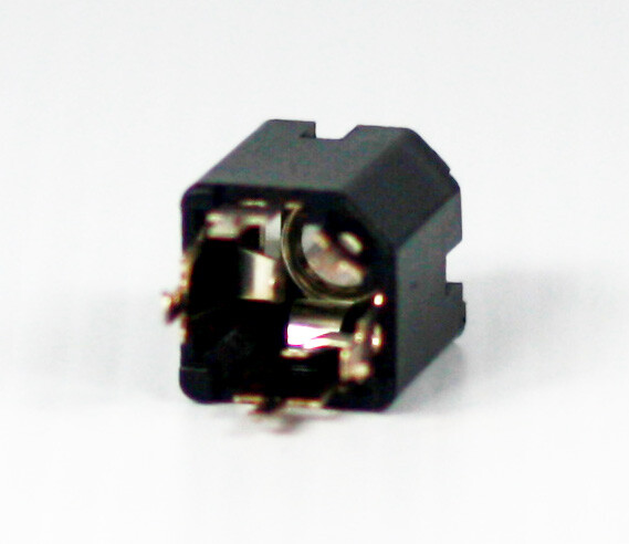 One New Peavey 1/4″ Jack, Stereo, Plastic Bushing 31466037