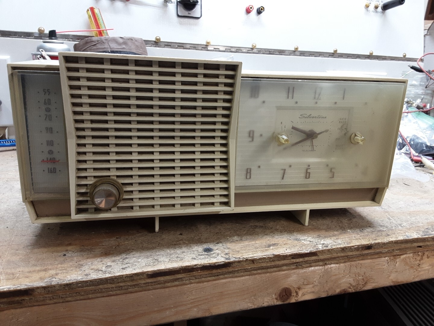 VINTAGE SEARS SILVERTONE CLOCK RADIO 1950s ANTIQUE MODEL 9025