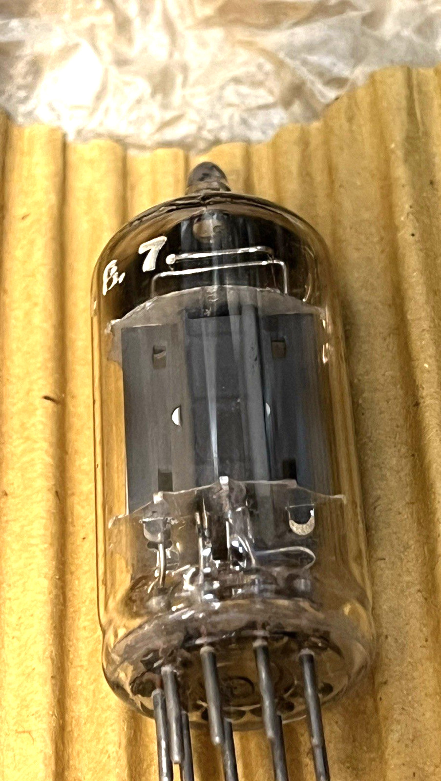 RARE 1957 NOS MARCONIPHONE B329 ECC82 BRITISH MADE TUBE TALL PLATE SQUARE GETTER