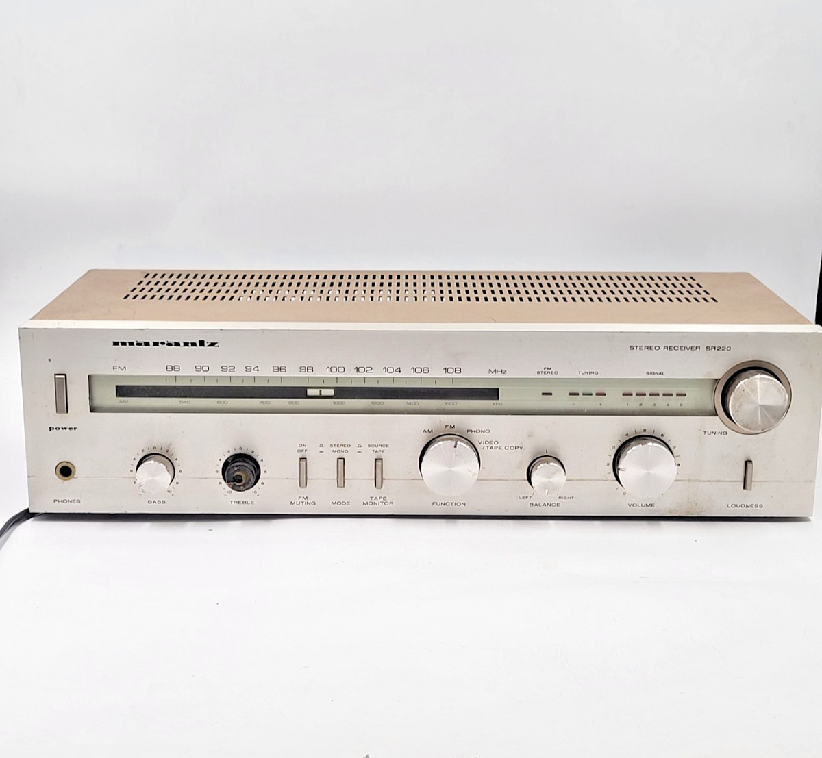 Vintage Marantz SR220 Stereo Receiver Silver Face – UNTESTED For Parts/Repair