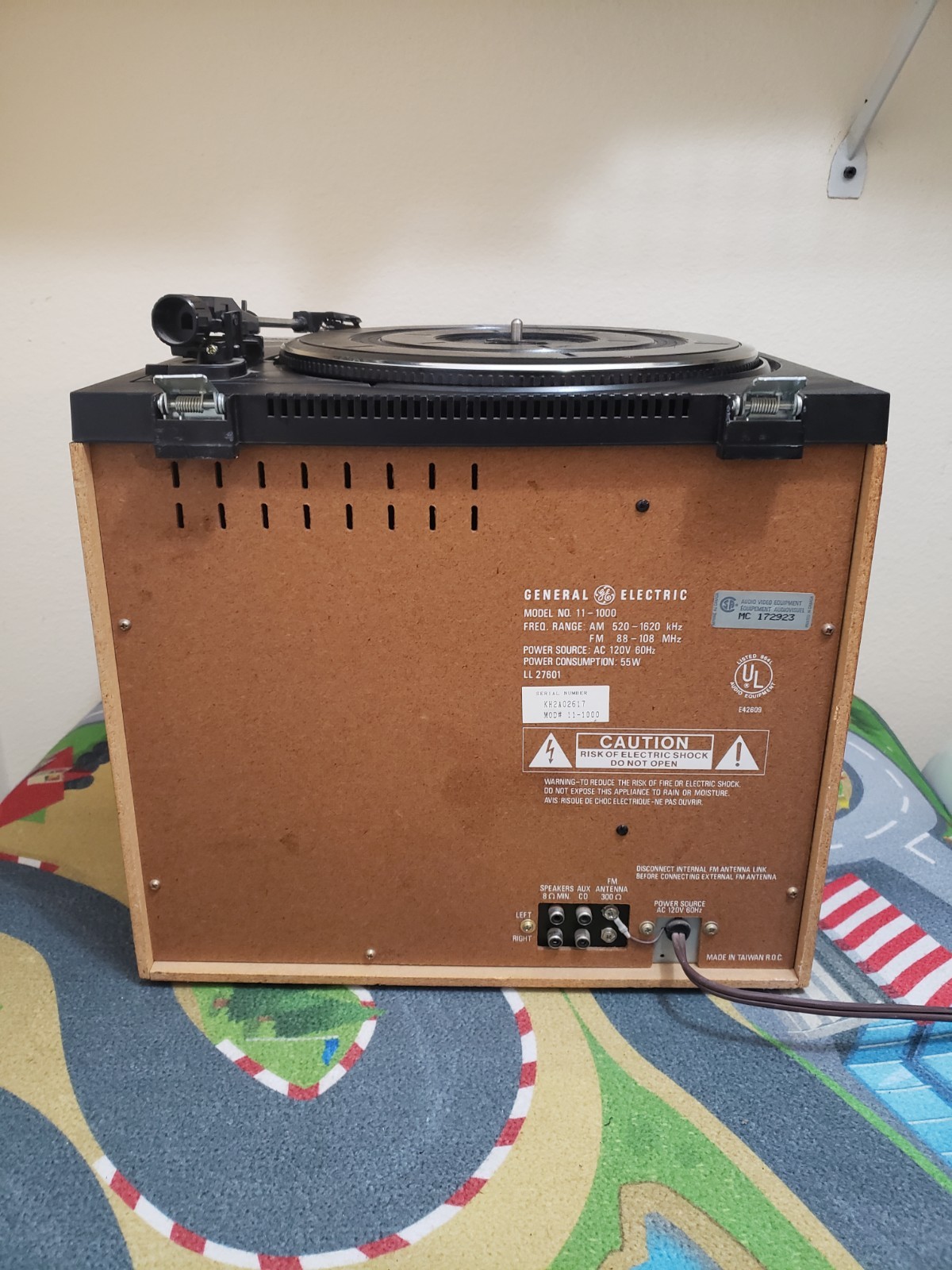 GE Compact Stereo System #11-1000 AM/FM Stereo 2 Cassette Phono Equalizer