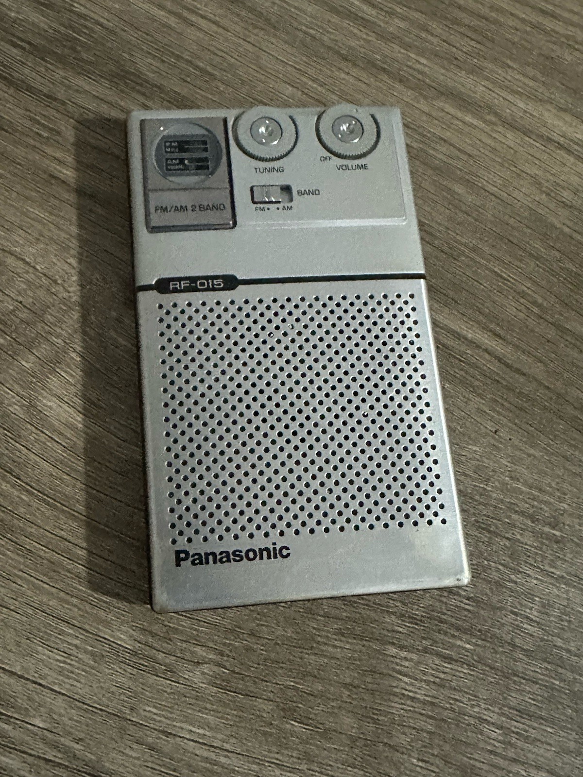 Vintage Panasonic RF-015 FM/AM Pocket Radio WORKS Mr Thin 1/2″ x 3″ x 5″