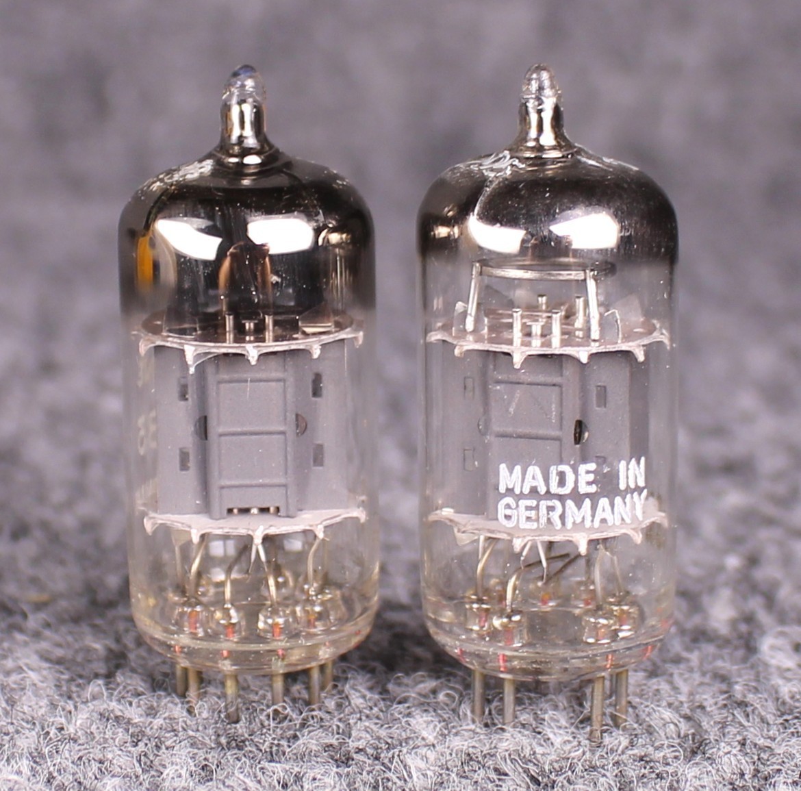 (2) Siemens 12AX7/ECC83 Tubes ~ MATCHED PAIR ~ Test Strong Over 100%!