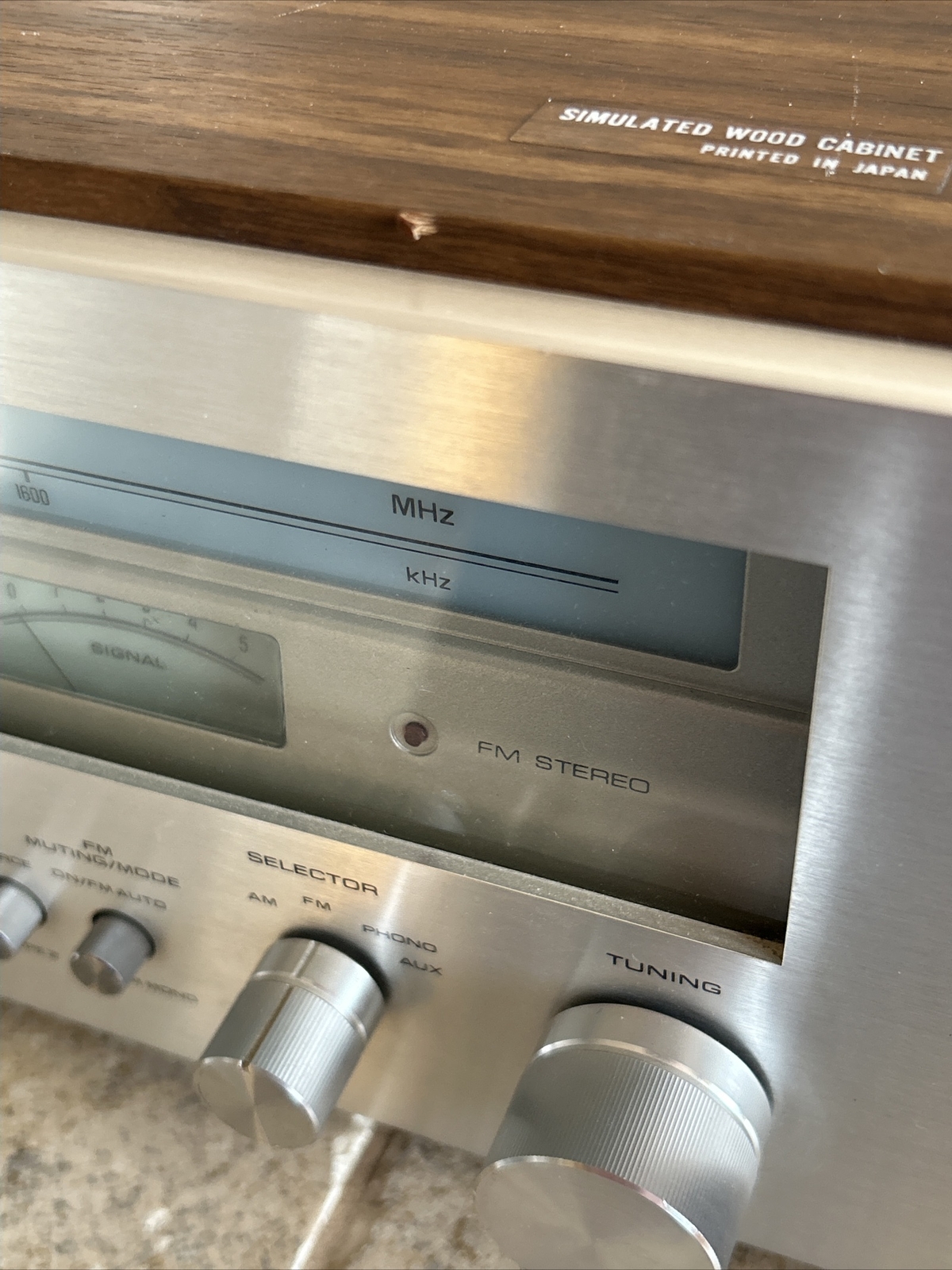 VTG Technics SA-5370 Am/Fm Stereo Receiver POWERS UP PARTS OR REPAIR READ