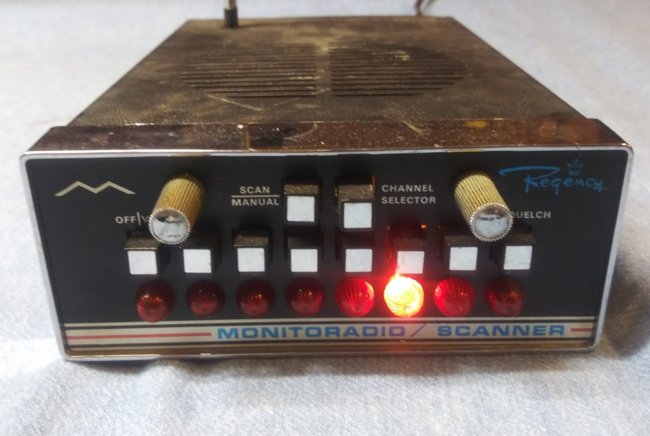 Lot of 3 Vintage Radio Scanners Realistic Patrolman 50 Regency TMR 8 Bearcat 101
