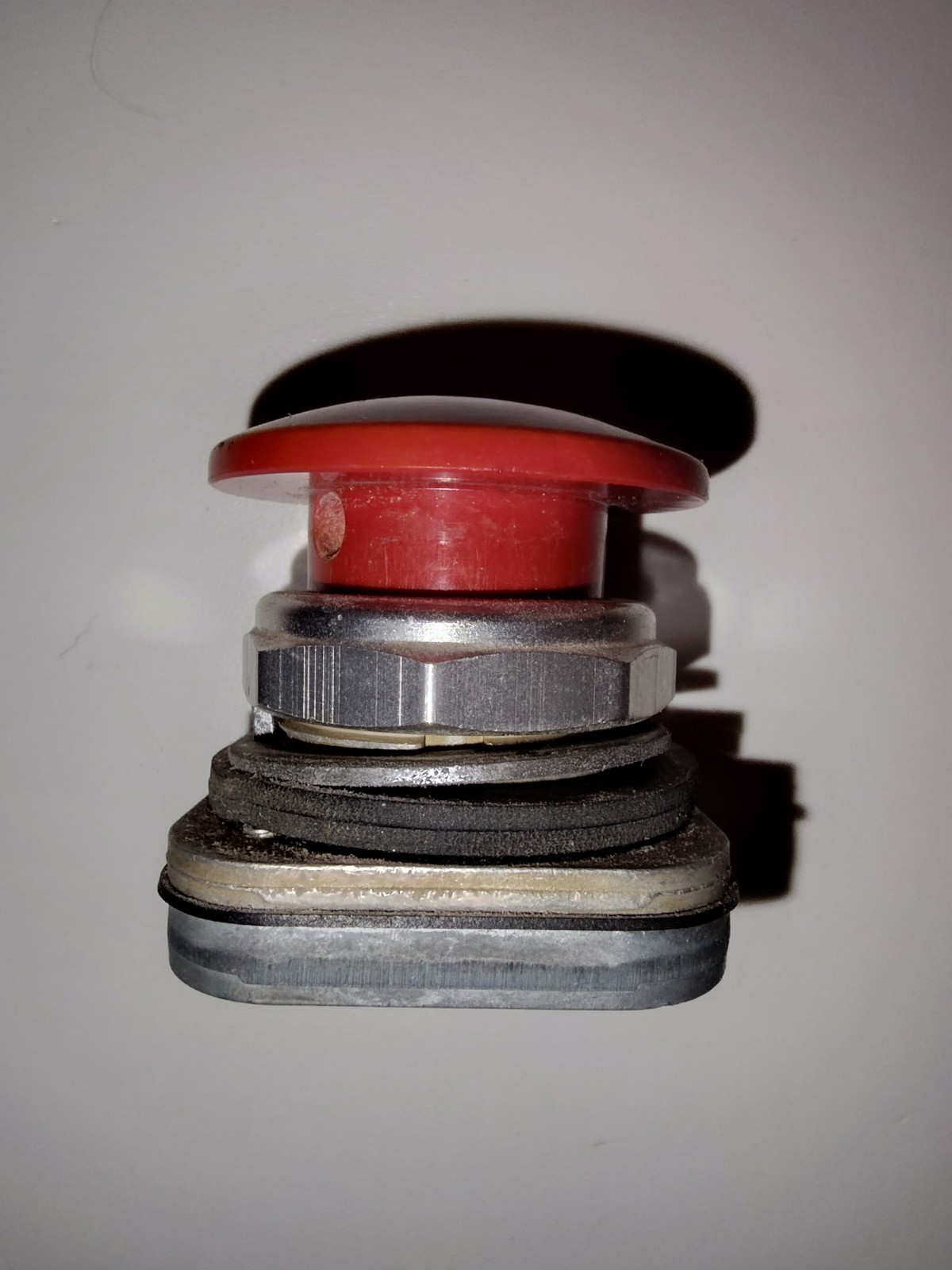 Mushroom Top Emergency Off Switch/Punch Button – Allen-Bradley – Vintage Cool!