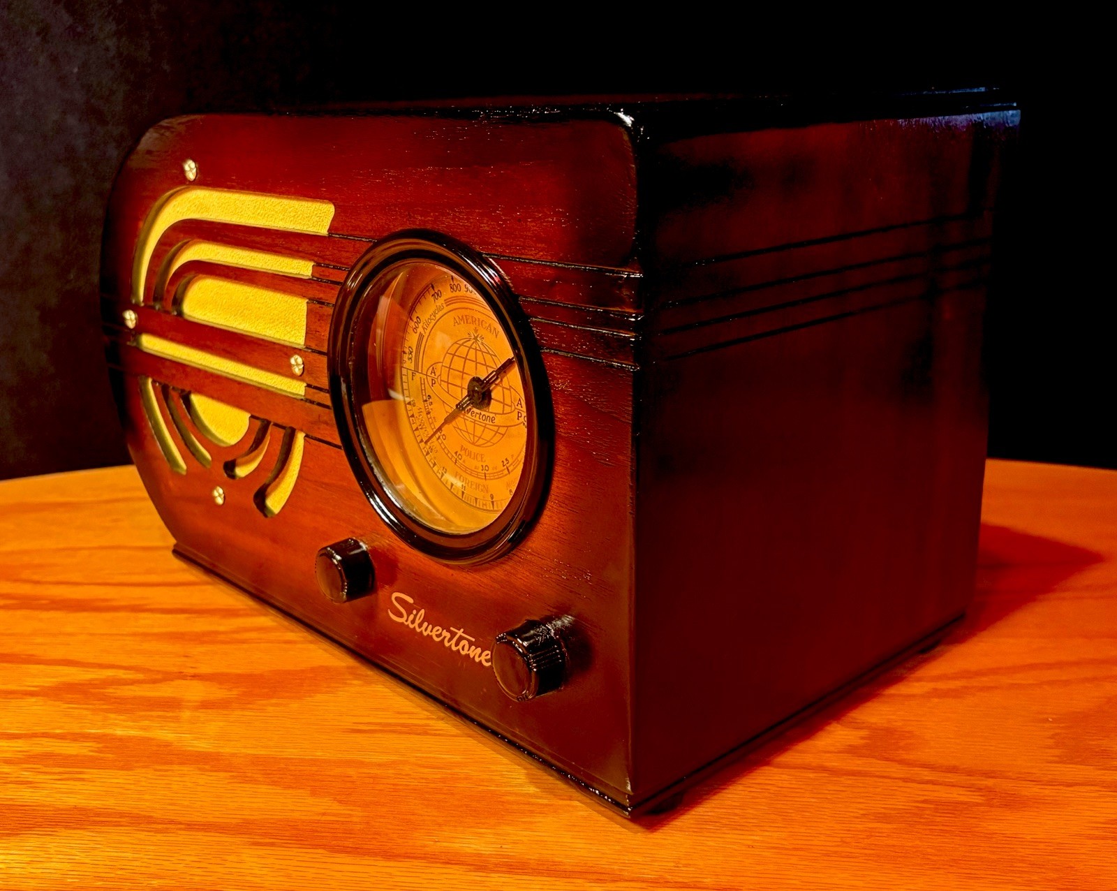 Old Wood Vintage Antique Restored Art Deco Radio Converted to a Bluetooth SPK!