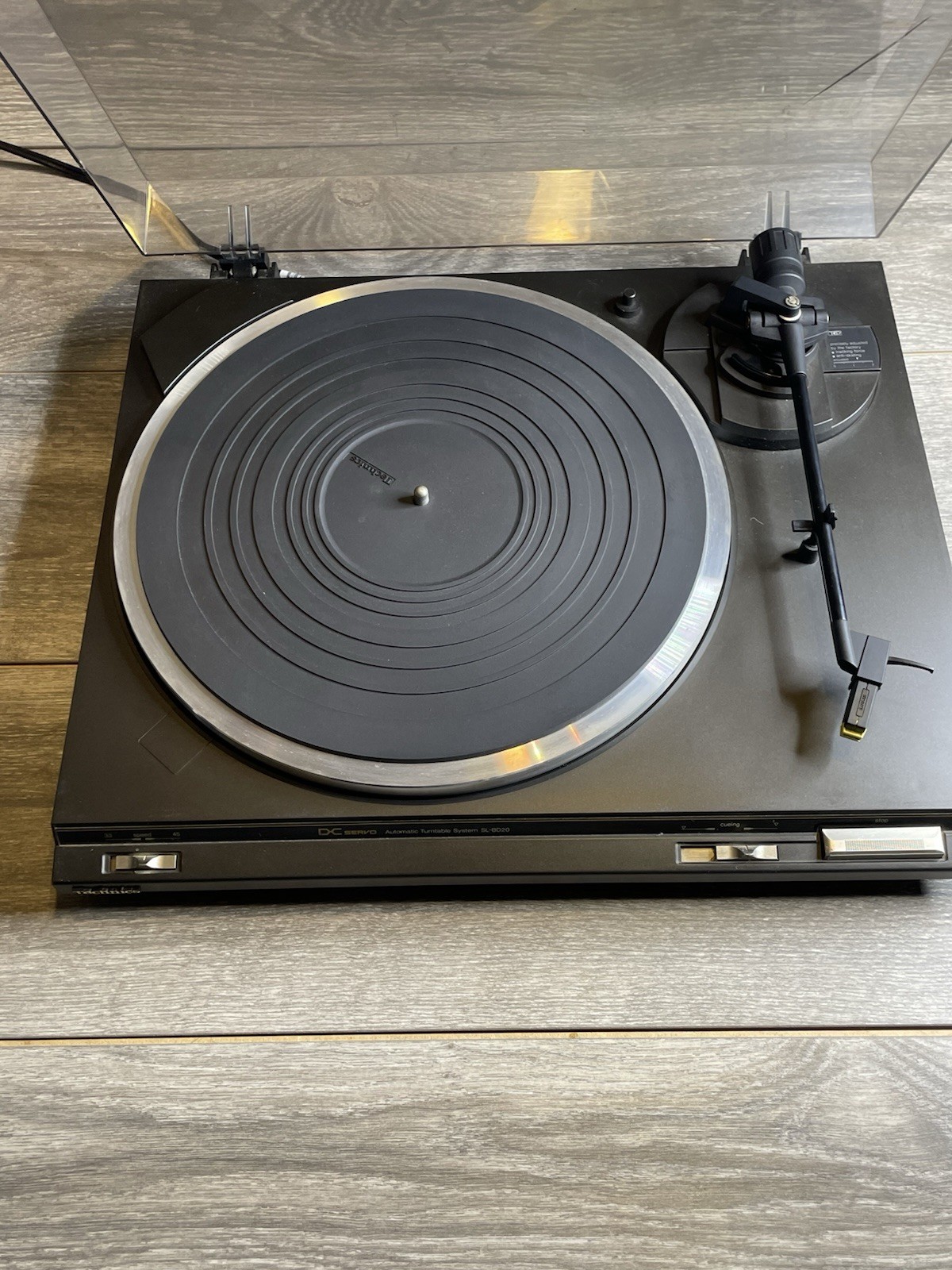 Technics SL-BD20D DC Servo Semi Automatic Belt Drive Turntable Tested