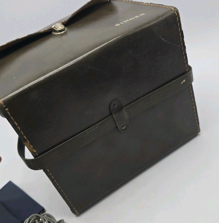 Vintage Singer Model TV-6U Mini Portable Television with Case & Some Accessories