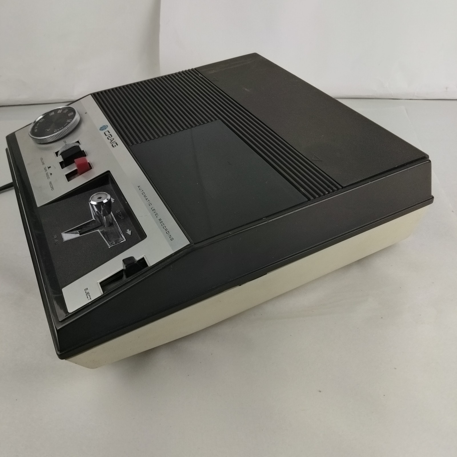 Vintage 1970s Craig 2607 Portable Cassette Player For Parts Repair Radio Works