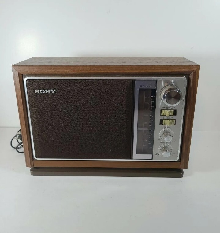 Vintage Sony ICF-9740W AM/FM Tabletop Radio – WORKS