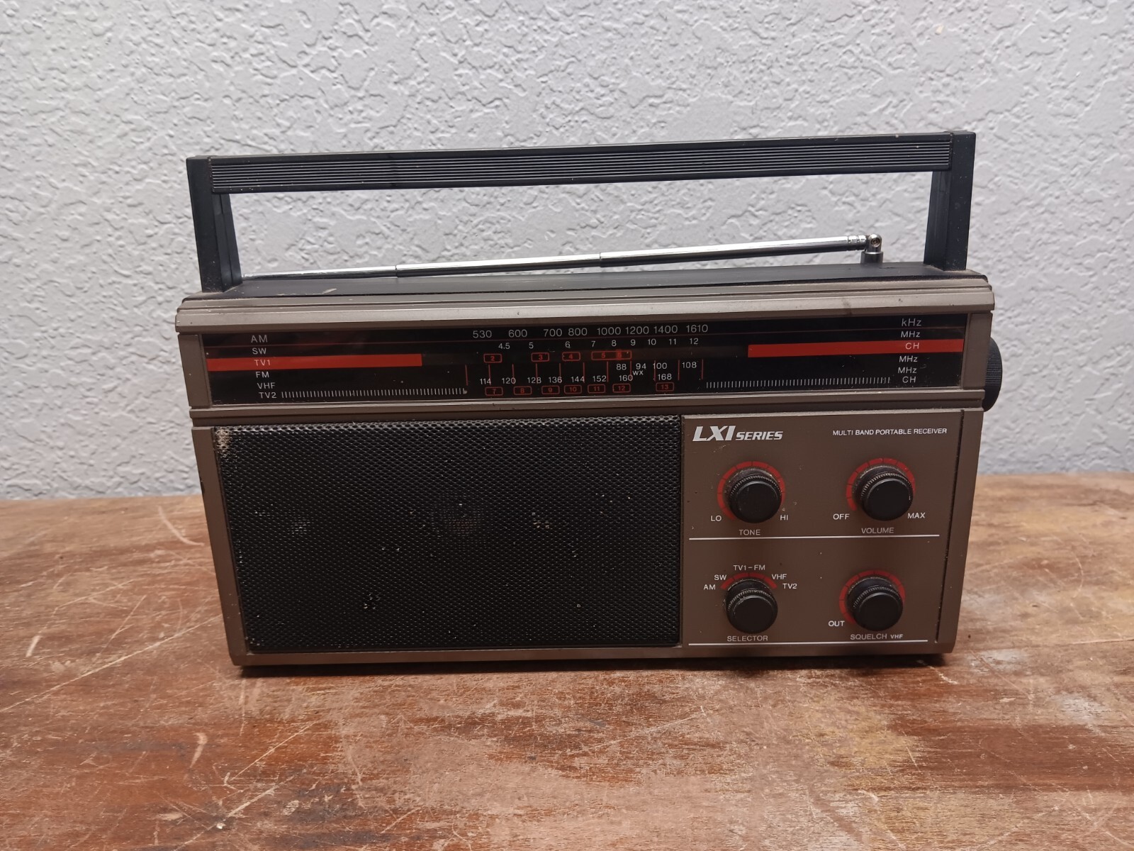 Sears LXI Series Multi Band Portable Receiver AMFM Shortwave Radio PARTS/REPAIR