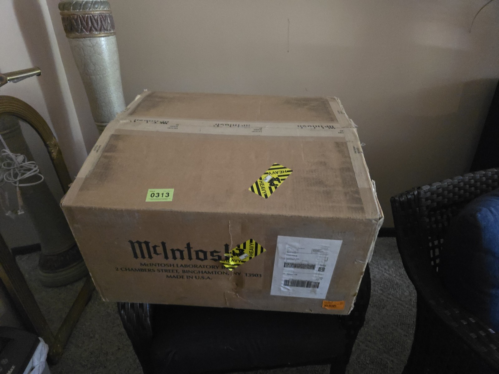 McINTOSH Mc 2105 AMP PROFESSIONALLY SERVICED VIDEO INCLUDED AND FACTORY SHIP BOX