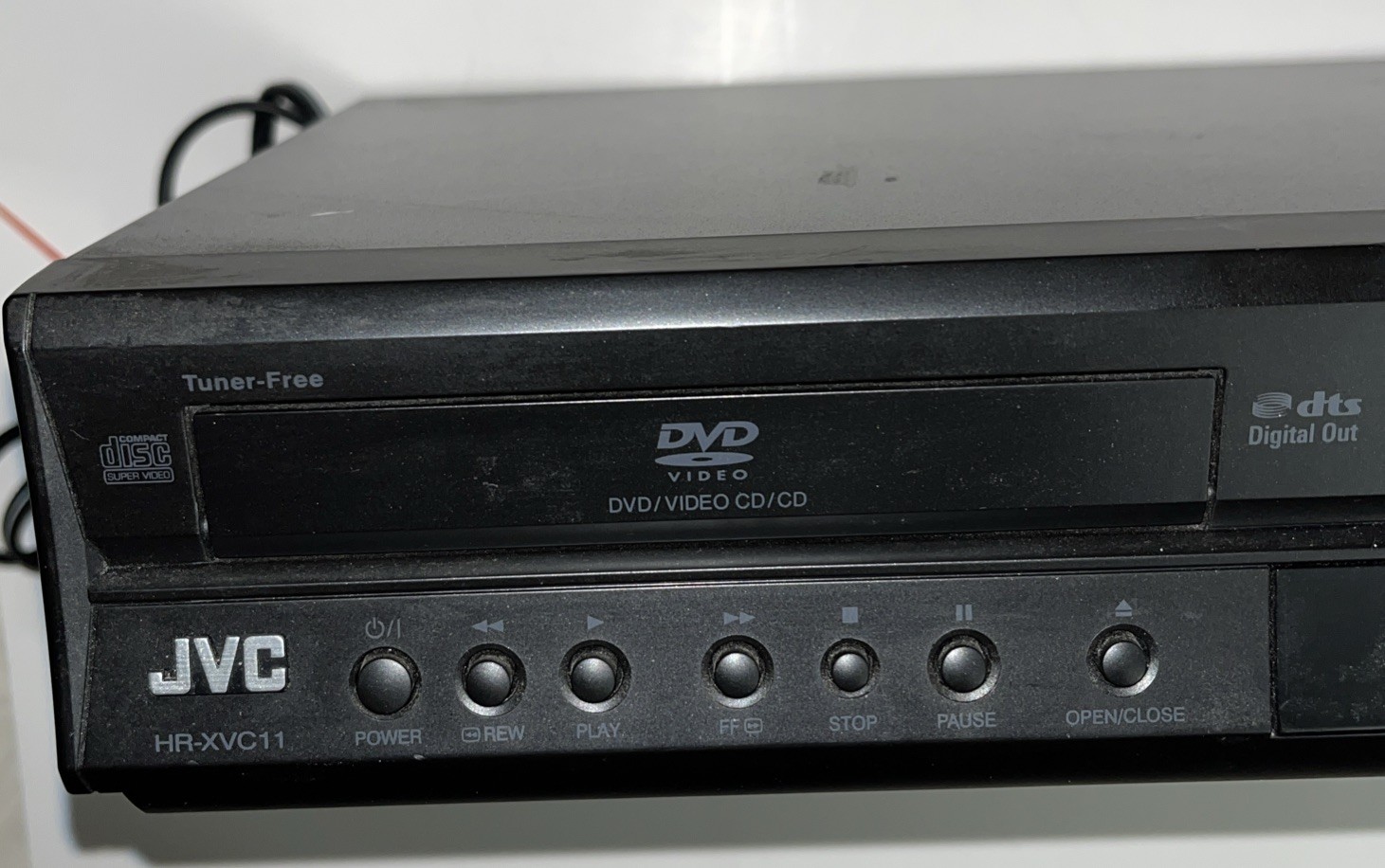 JVC HR-XVC11BJ DVD VCR Combo VHS Recorder No Remote **READ** Buy Cheap And Fix!