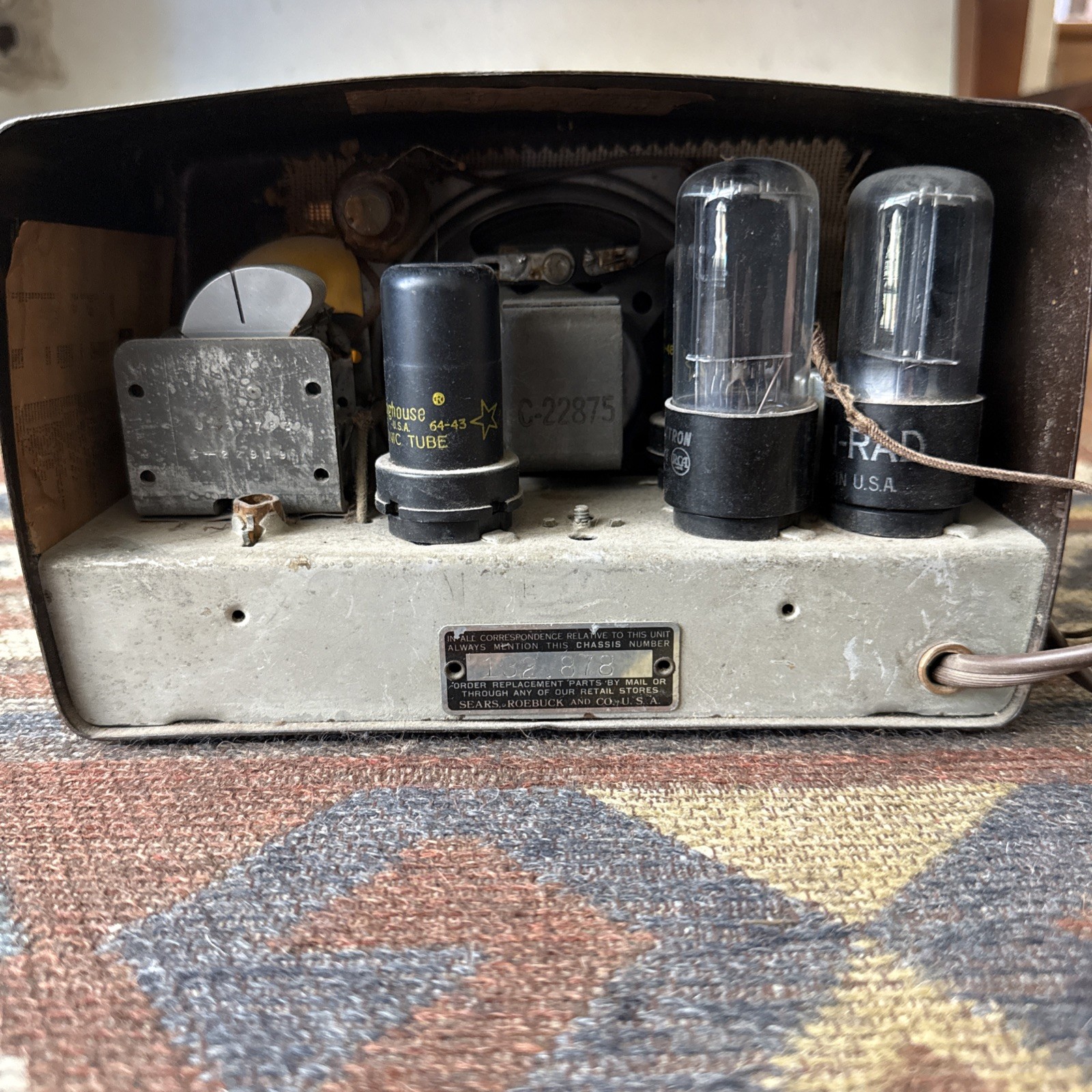 Rare tube radio vintage Sears SILVERTONE AM metal body MODEL 1