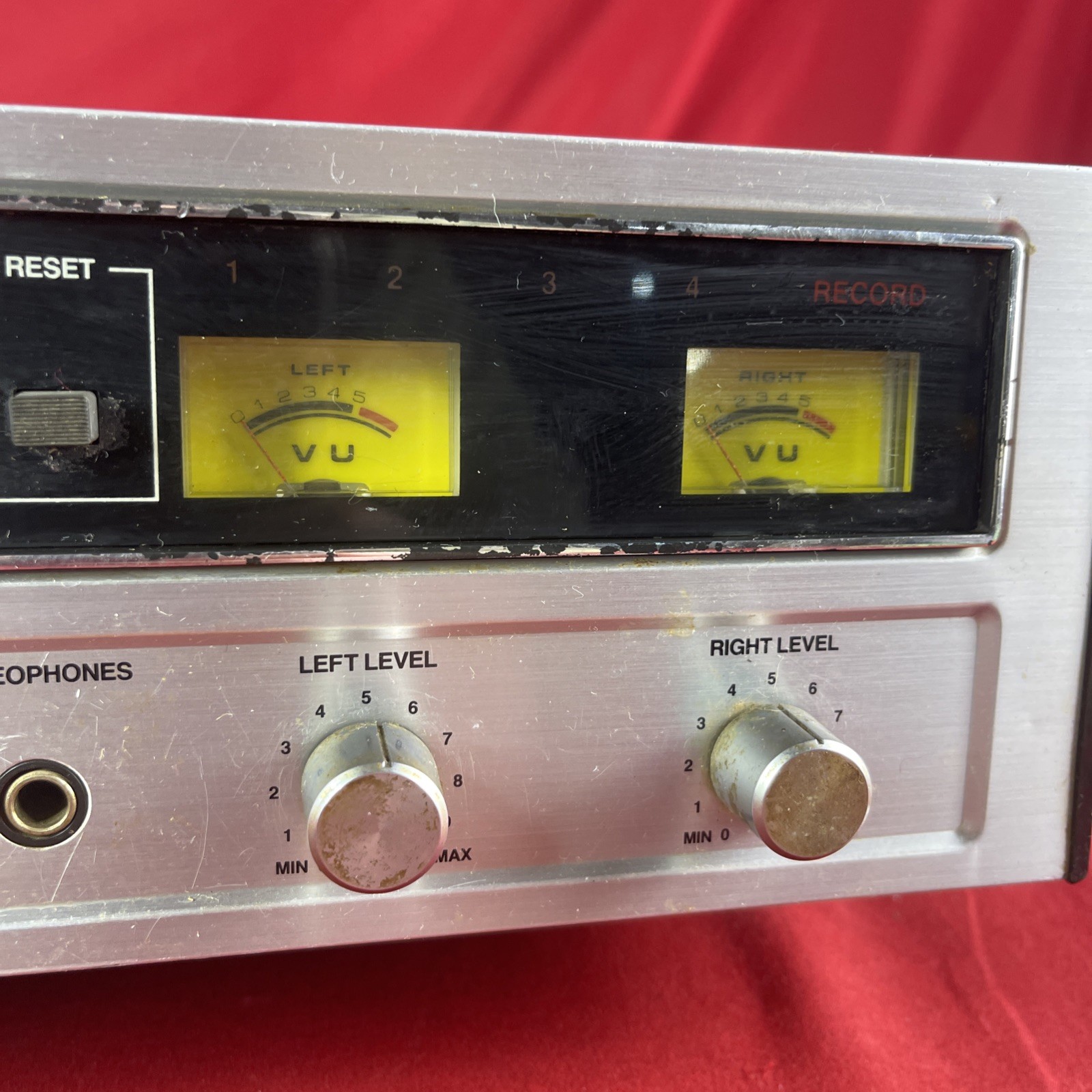 Craig (H260) Eight-Track Stereo Recorder Tape Player – Lights Up Untested