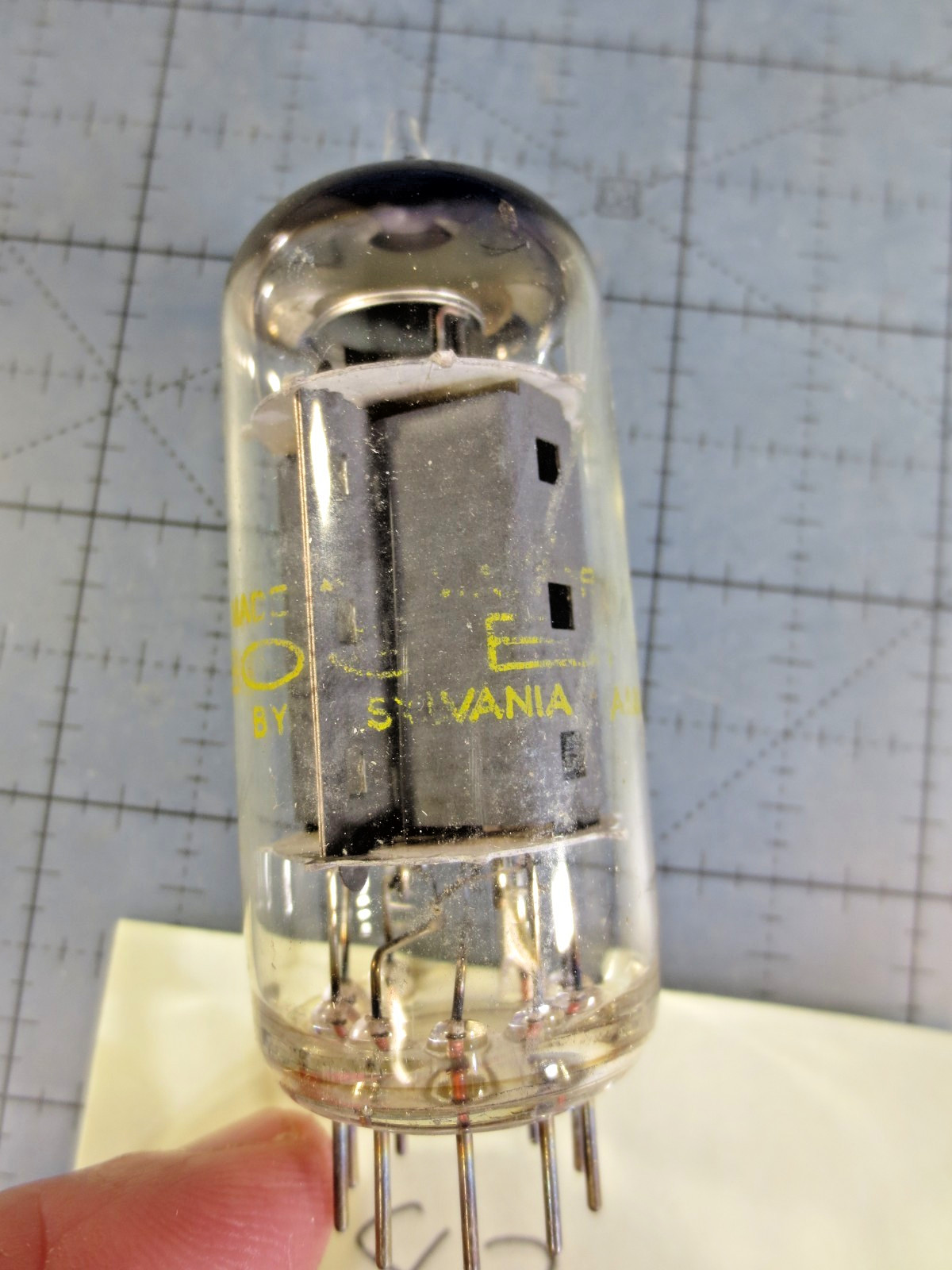 Sylvania 7868 Audio amplifier vacuum tube STRONG!! 88% (TESTED W/ B&K 747B)