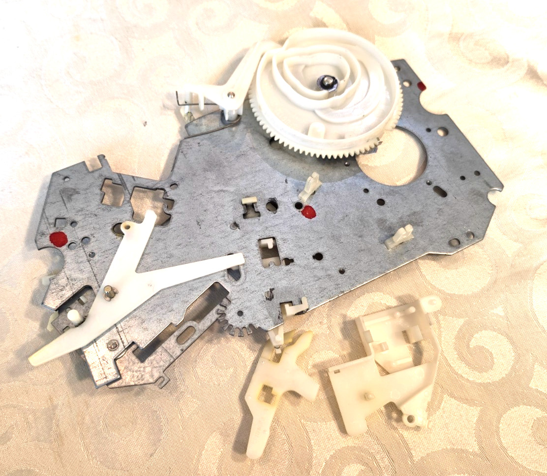 Technics SL-Q2 Vintage Turntable parts original Drive unit