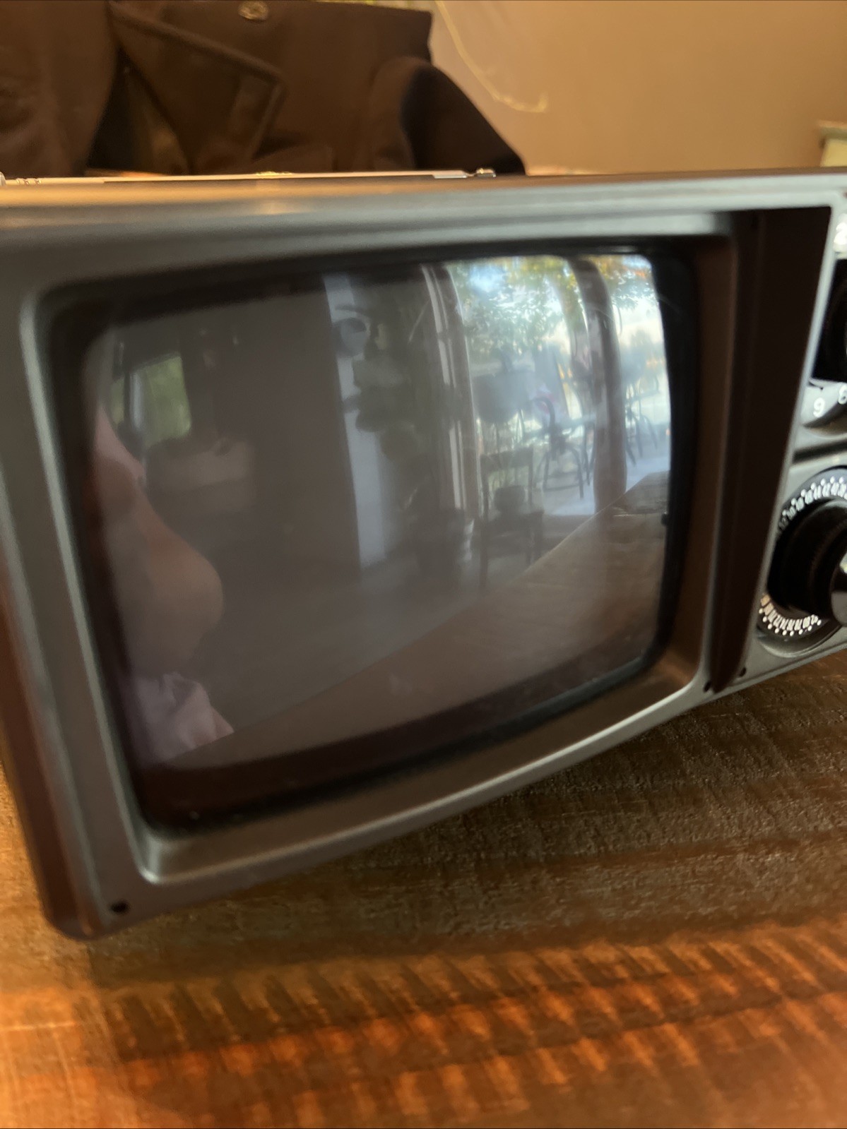 RARE Daytron DT-505 Vintage Portable TV VHF UHF 1979