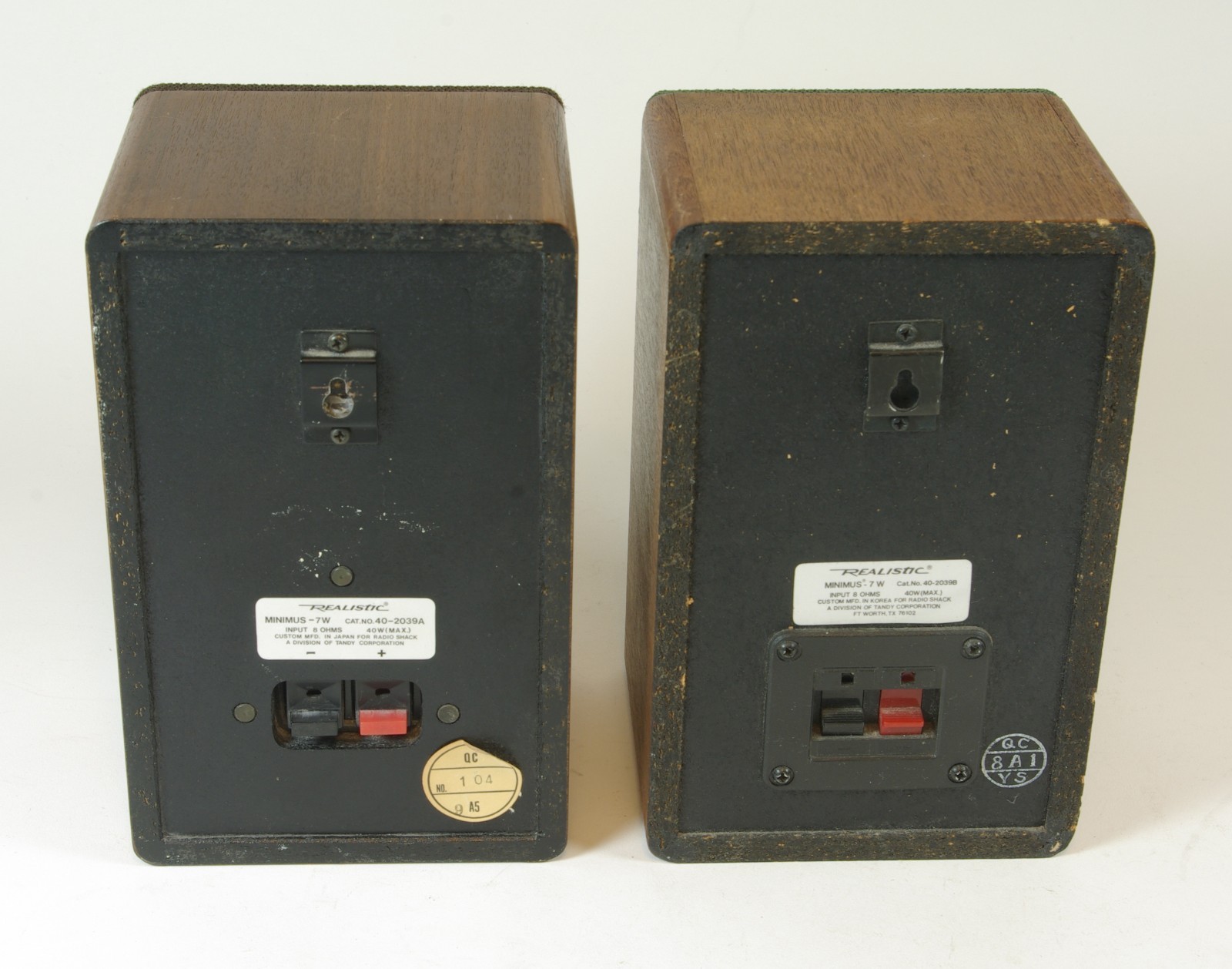 Vintage Realistic Minimus 7W Speakers Pair Walnut Wood 8 Ohms 40W Working Fine