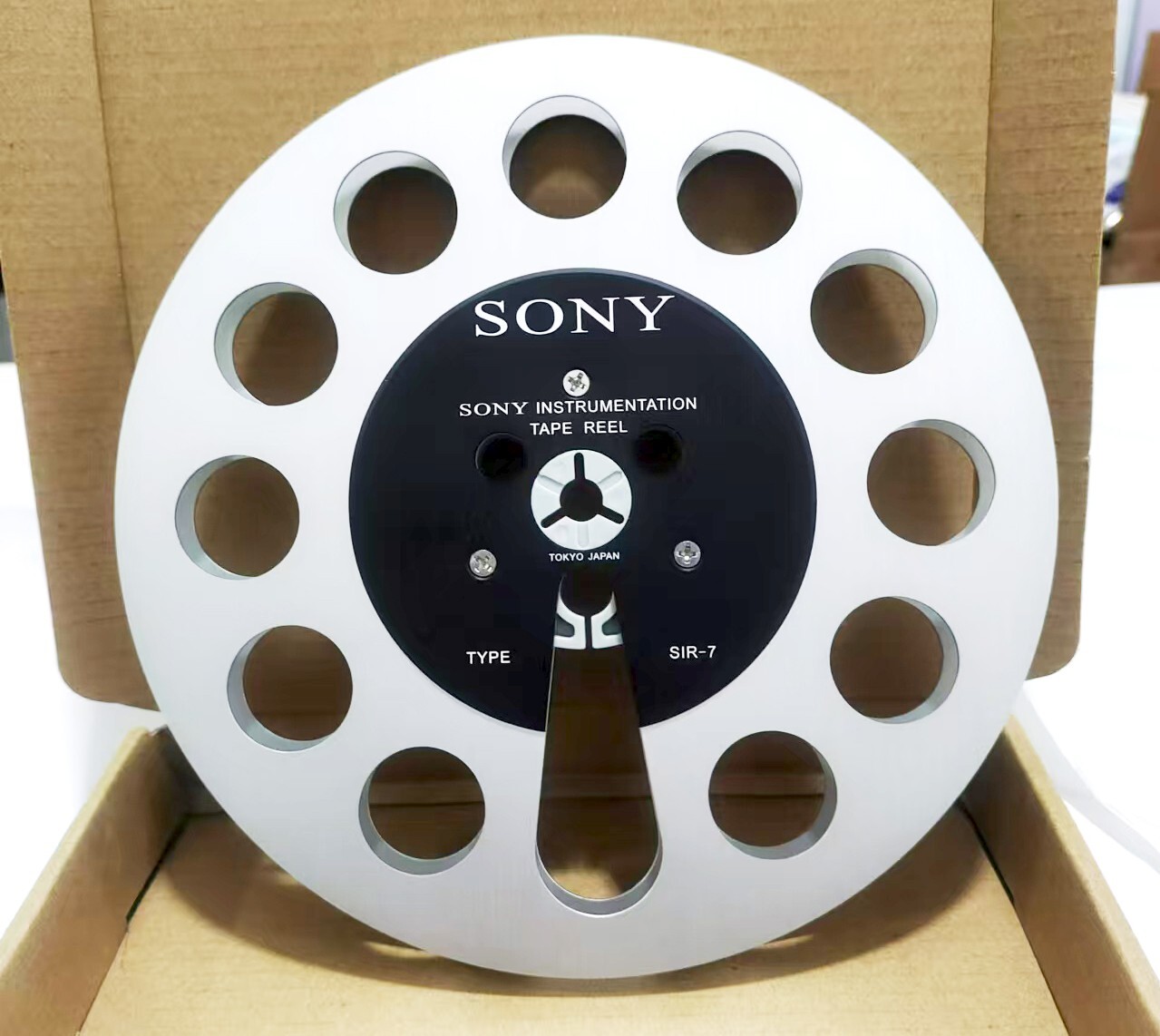 One 7” SONY Instrumentation Silver&Black Aluminium Reel to Reel Empty Tape Reel