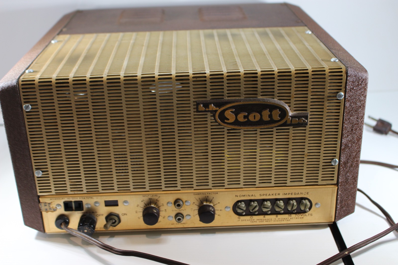 H.H. Scott Type 240 Laboratory Power Amplifier