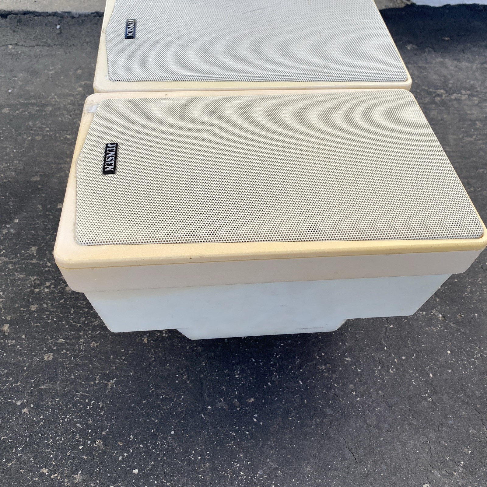 2 – Jensen Cyclone 2 #JO-52W Indoor/Outdoor Speakers 125 Watt