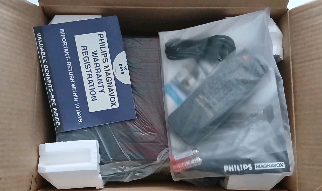 Philips Magnavox VRA611AT VHS VCR 4-Head Hi-Fi Player New In Box /Opened Box