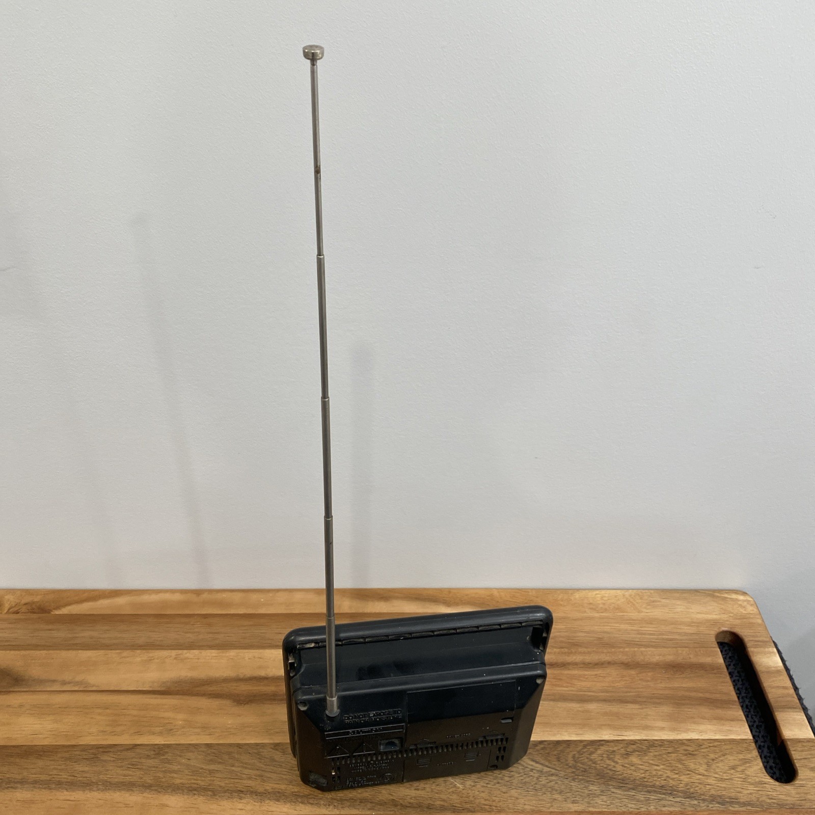 -Parts-GE Vtg General Electric AM/FM Portable Radio Model 7-2825H Battery/Cord