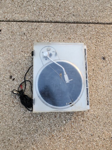 Pioneer PL-400 Turntable Quartz-PLL Full-Automatic – Sell For Part Repair Only