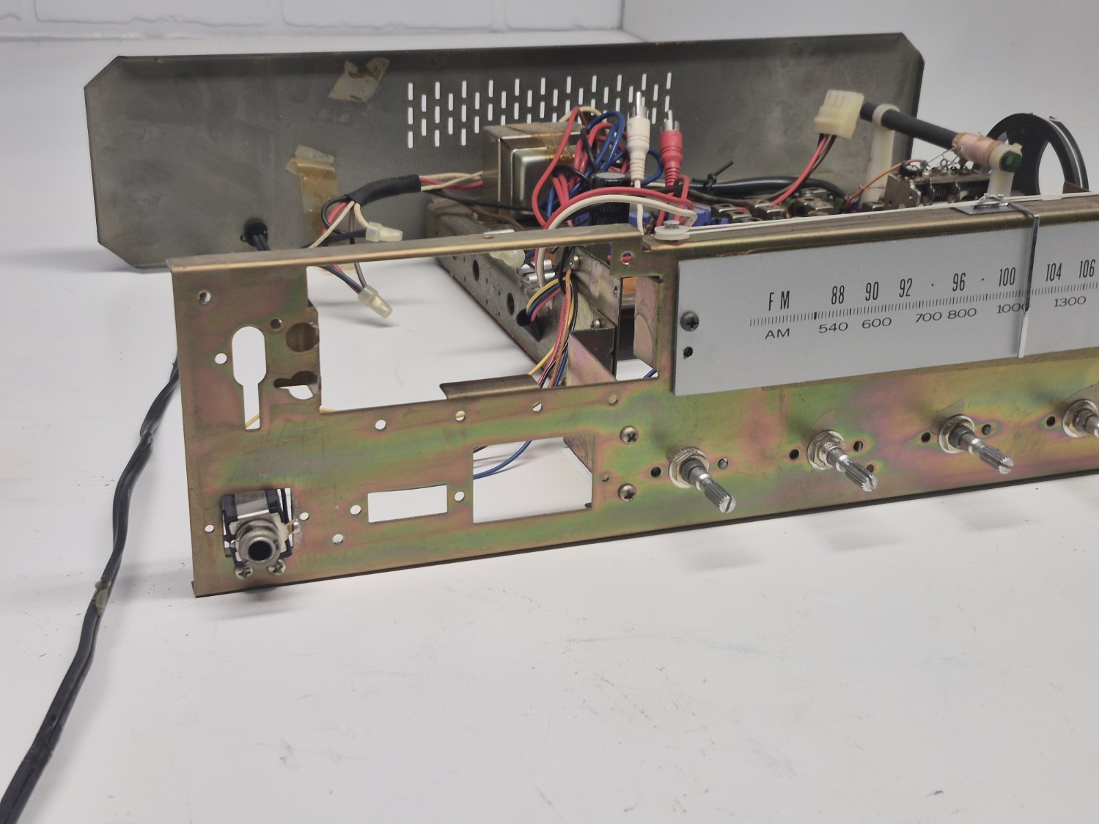 Lloyds Stereo Turntable 132a Main Amp Tuner