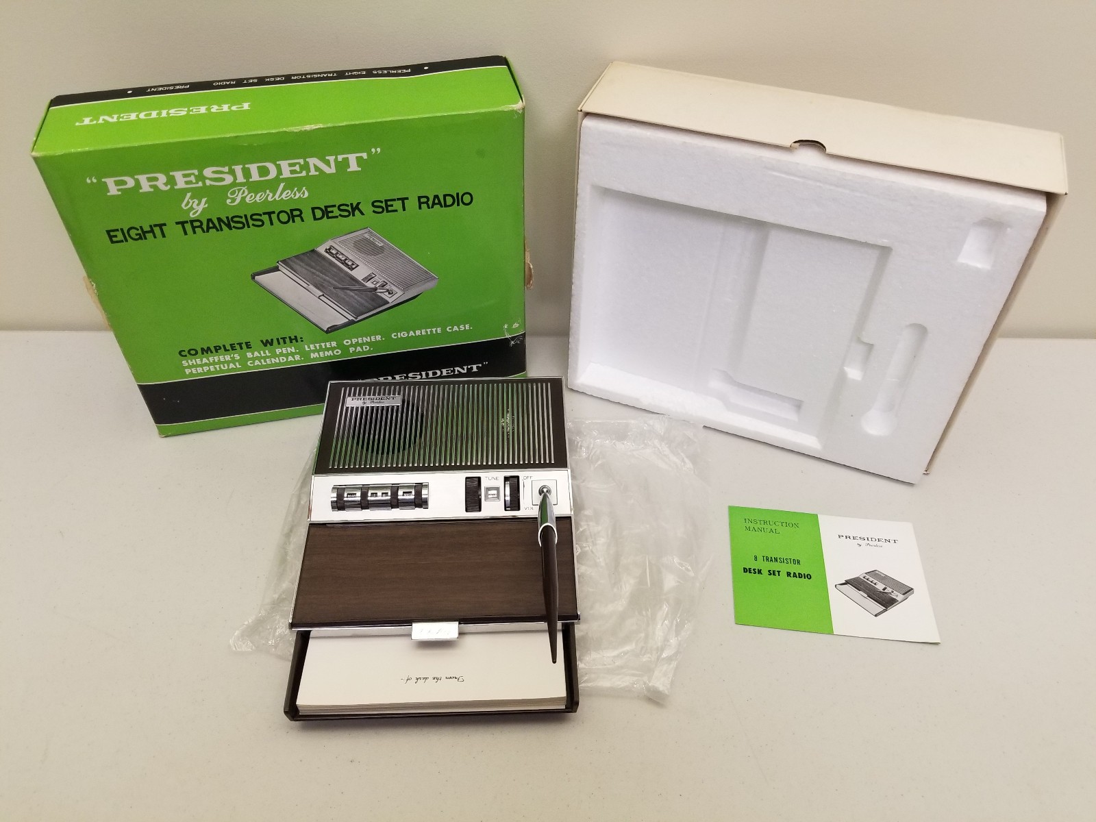 Vtg. President by Peerless Eight Transistor Desk Set AM Radio Calendar Memo NOS!
