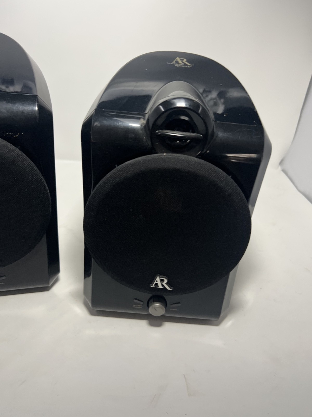 Acoustic Research Model AW877 Wireless Speakers Only NO POWER CORDS