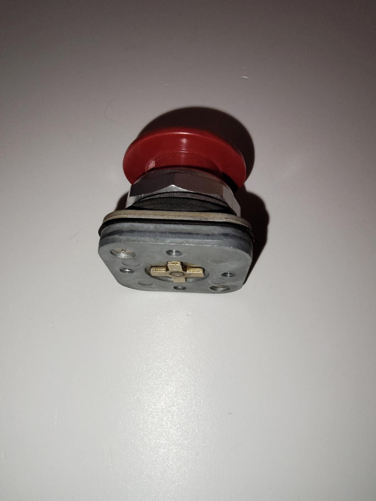 Mushroom Top Emergency Off Switch/Punch Button – Allen-Bradley – Vintage Cool!