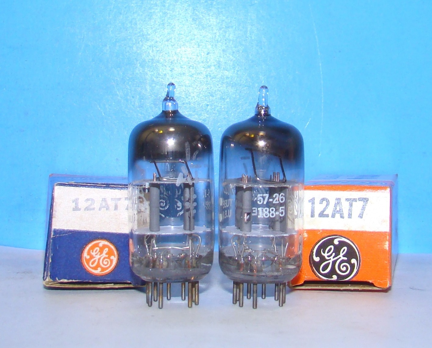 12AT7 NOS 1960s GE radio audio amplifier vacuum tubes 2 valves tested ECC81 6201