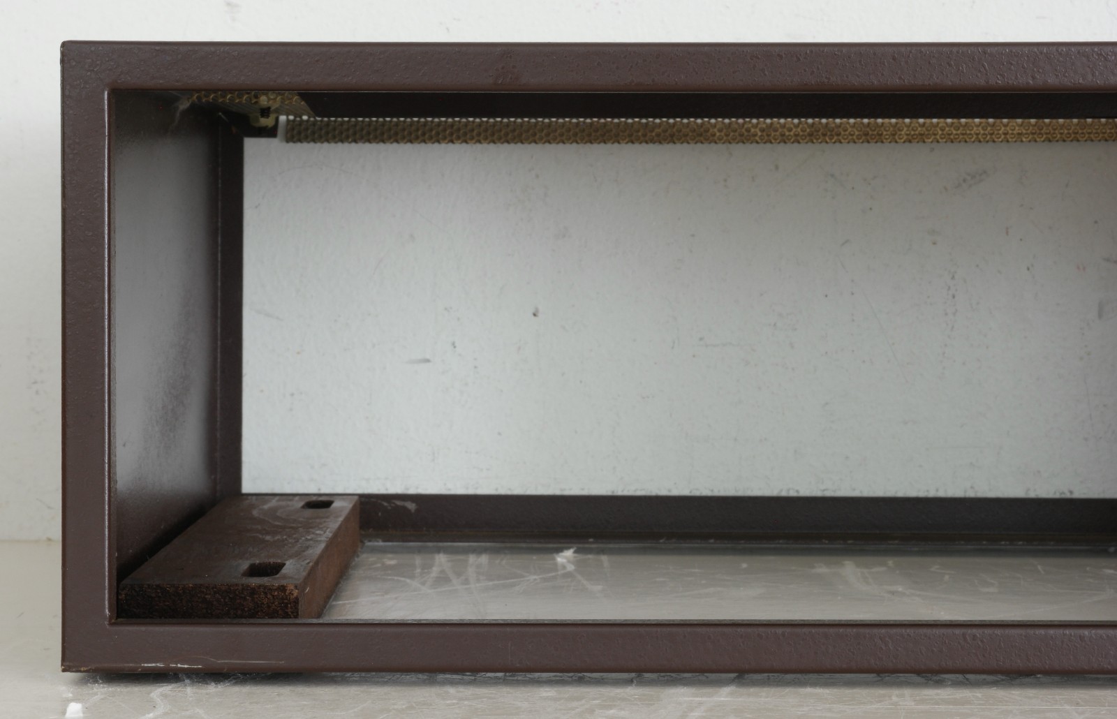 Metal Cabinet/Case for Fisher KX-100 and Etc.