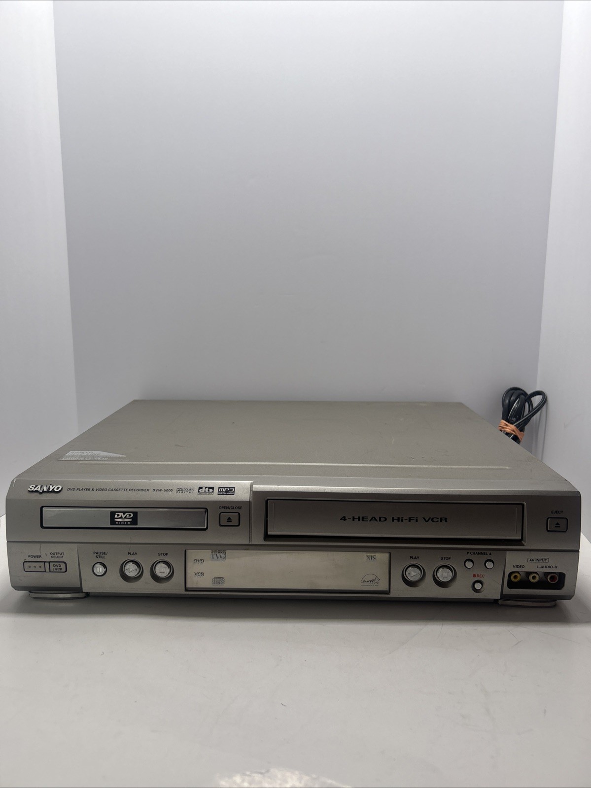 Sanyo DVW-5000 VCR DVD Player Combo Unit no Remote Tested and Working