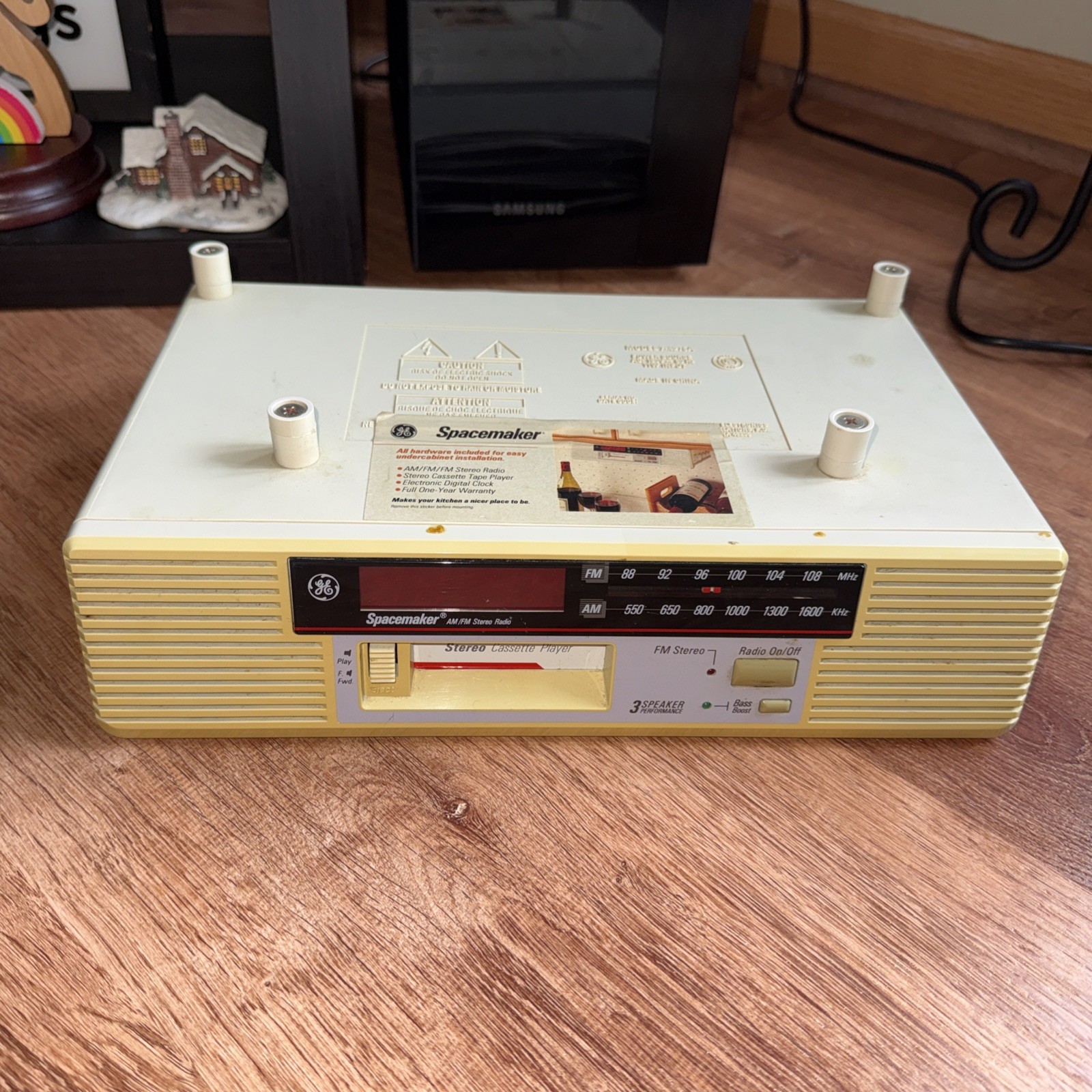 GE Spacemaker Vintage Radio/clock/tape Player – Model 7-4275A-tape NOT TESTED