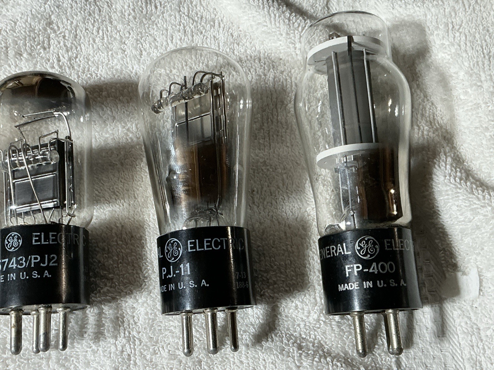 16 Rare Globes & ST Vacuum Tubes Type 17 30 1237 VT-109 5743 C-484 FP-400 PJ-11