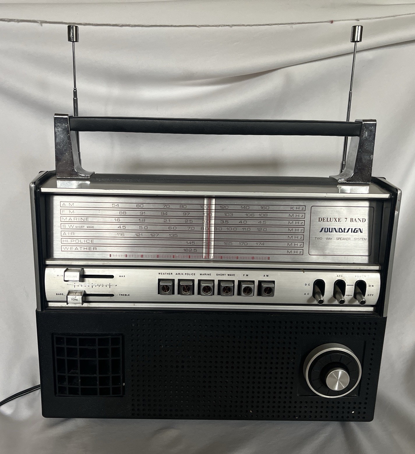 *Read*Vtg 1970s Soundesign Mod# 2673 Deluxe 7 Band 2 Way Speaker Portable Radio