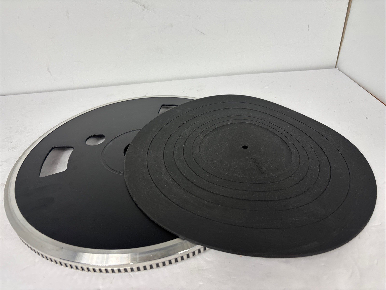 Technics Model SL-Q200 Direct-Drive Platter With Matt. Great Condition!
