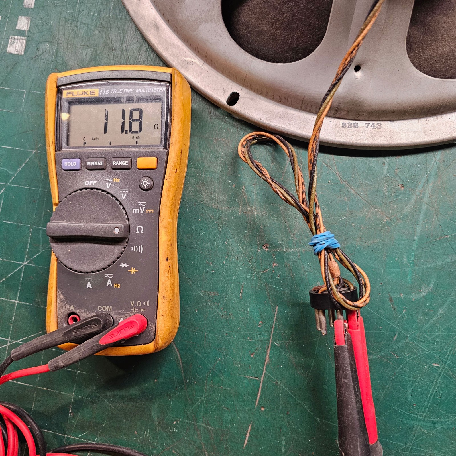 Magnavox 15″ Field Coil Speaker 150 Ohm FC / 16 Ohm VC Tested 155Ω/11.3Ω 583002