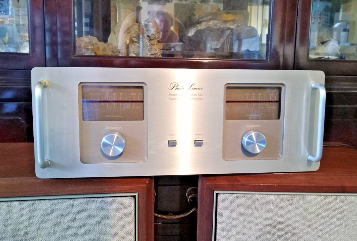 Phase Linear 700 Series Two (Series 2, Series II) Stereo Amplifier 360 Watts PC